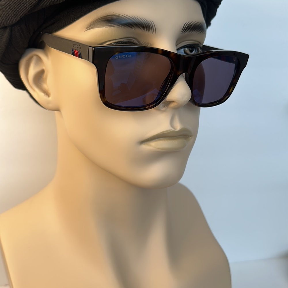 💯 - Authentic- New - Gucci Black GG0008S Square Sunglasses - Picture 5 of 17